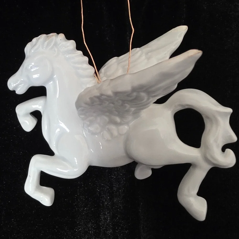 VTG Fitz & Floyd Japan White Porcelain Pegasus Winged Horse Ornament Figurine